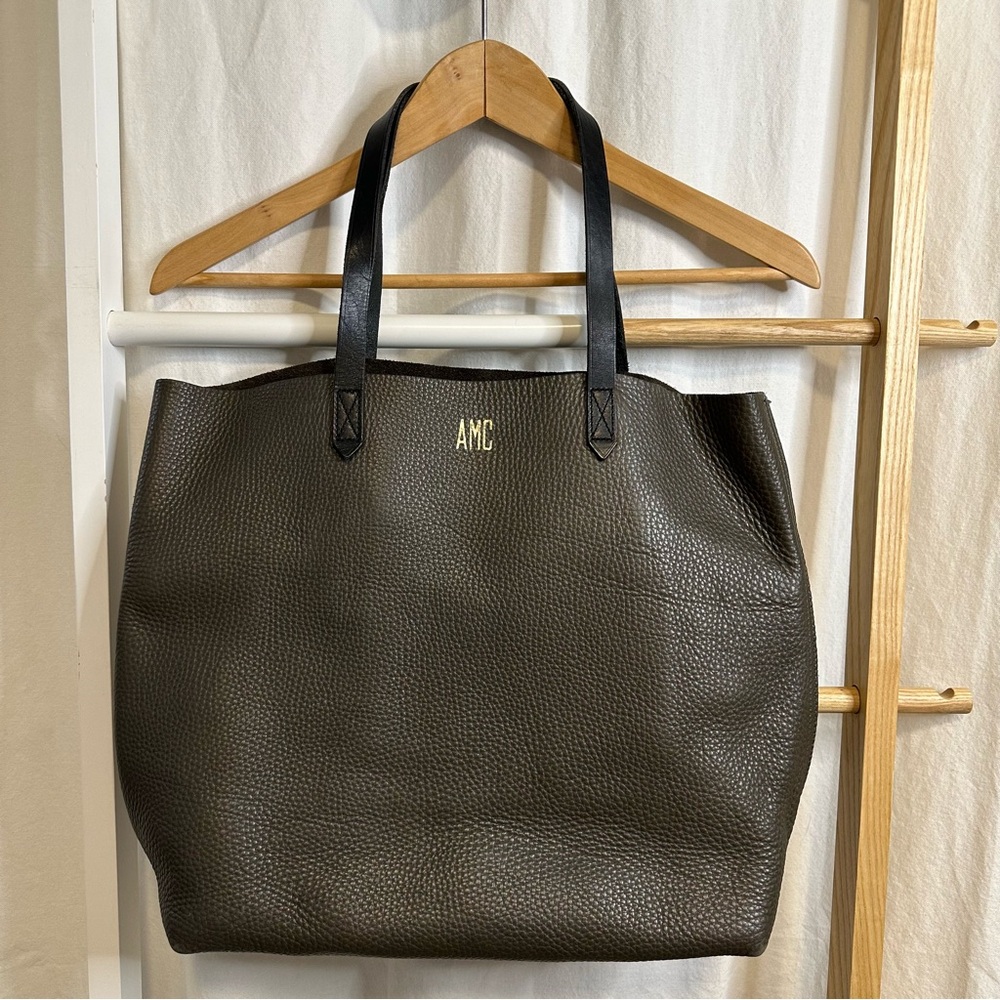 Madewell Transport Tote in Pebbled Leather, dark grey / brown